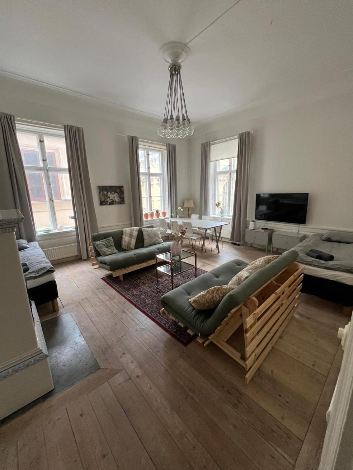 Home Inn Lng20 Stockholm Eksteriør billede